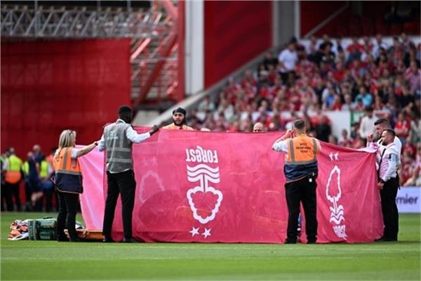 صورة أثناء علاج اللاعب دانيلو