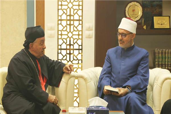 مفتي الجمهورية يستقبل رئيس أساقفة إيبارشية القاهرة