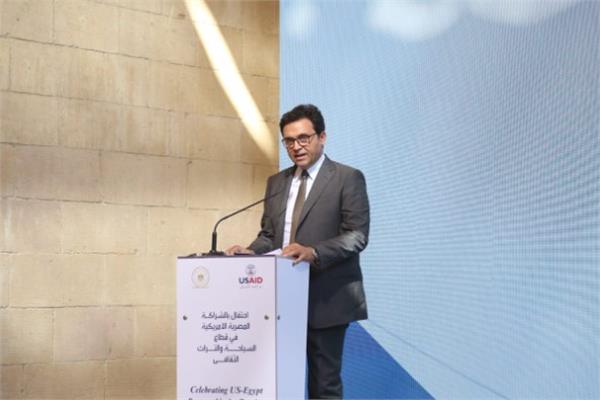 د. أحمد فؤاد هنو وزير الثقافة 