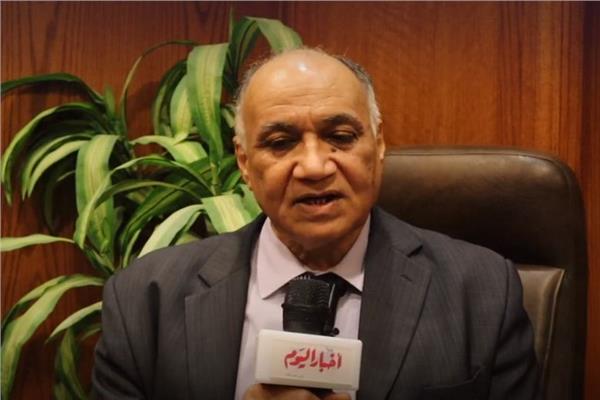 الكاتب الصحفي أحمد عطية صالح رئيس تحرير جريدة اللواء الإسلامي