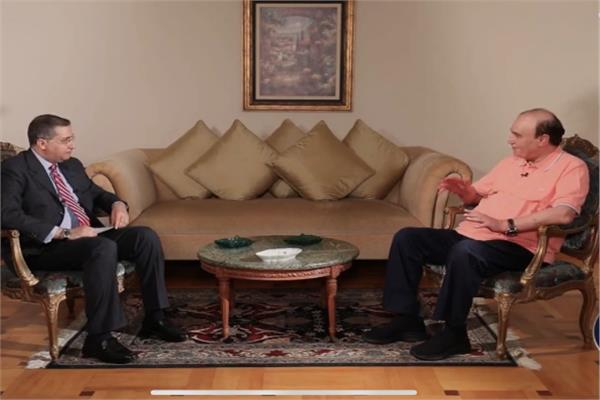  مهاب مميش : تأخر عوائد قناة السويس الجديدة "محسوب"