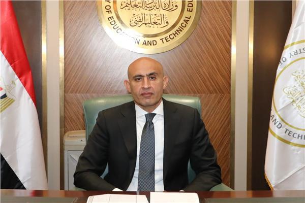 محمد عبد اللطيف وزير التربية والتعليم