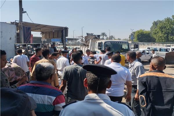 رفع الإشغالات والتعديات على حرم الطريق