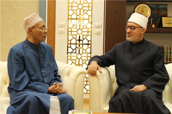 مفتي الجمهورية يستقبل مفتي كينيا 