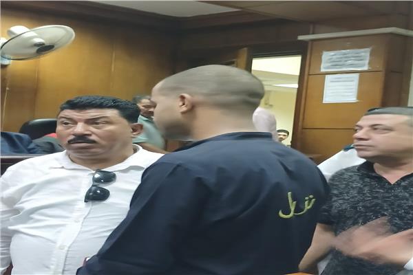 مطرب المهرجانات عصام صاصا