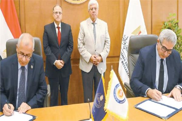  د. مصطفى رفعت و د.أيمن الخطيب يوقعان بروتوكول التعاون بحضور وزير التعليم العالى ورئيس هيئة الدوراء