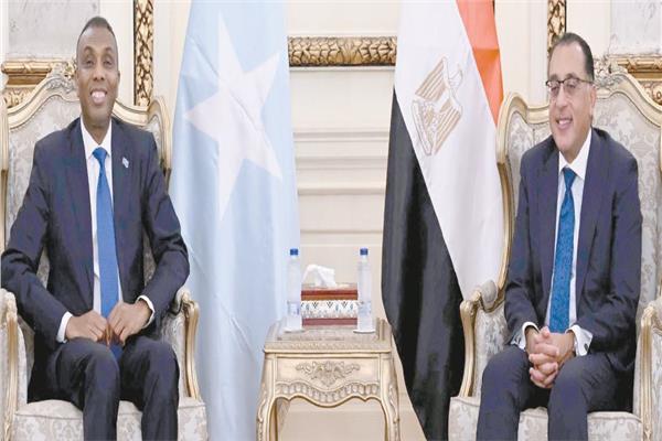 د.مصطفى مدبولى خلال استقباله حمزة عبدى برى رئيس وزراء جمهورية الصومال