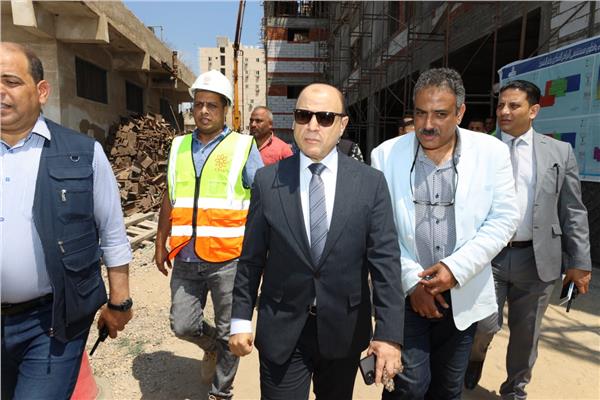 اللواء دكتور علاء عبد المعطي، محافظ كفر الشيخ خلال الجولة