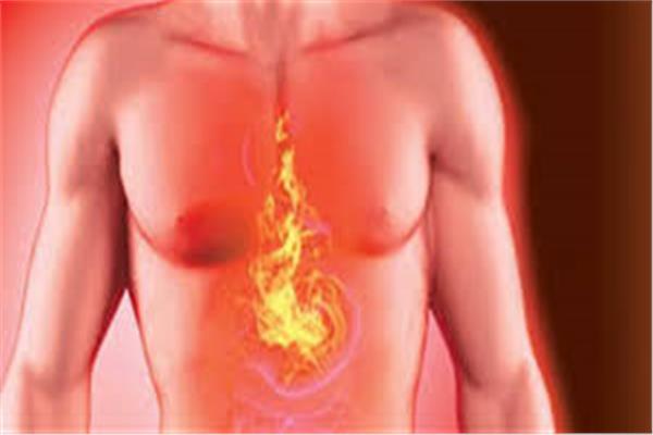 أسباب الشعور بالحرقة وتأثيرها على الجهاز الهضمي