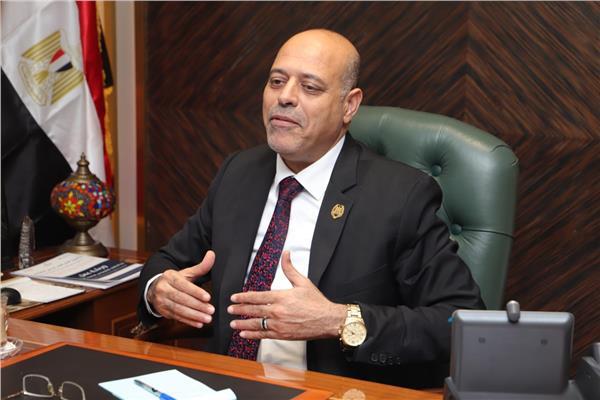 وزير العمل محمد جبران