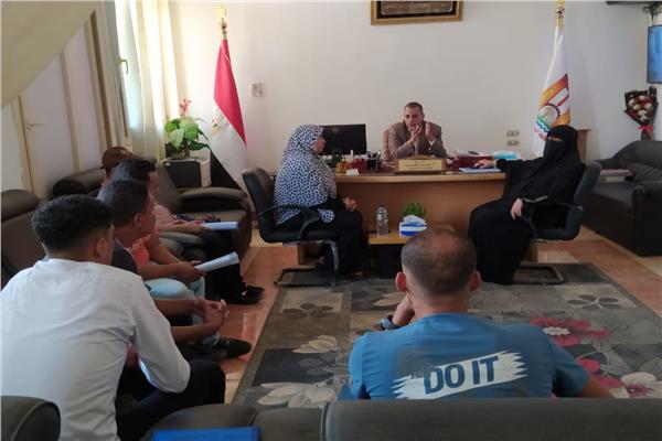 العمل تحفز شباب الخريجين الإستفادة من التدريب المهني المجاني 