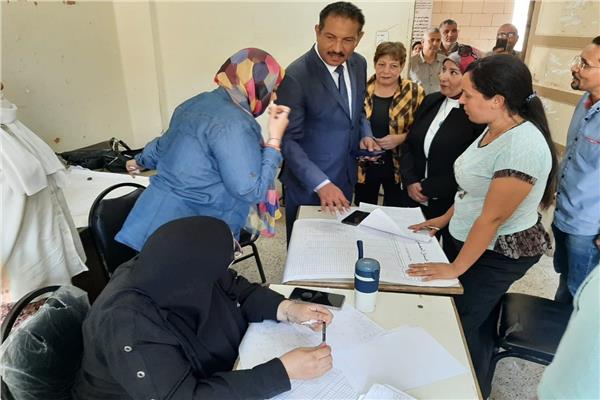 مدير تعليم الجيزة  في جولة ميدانية لمدارس إدارة الدقي التعليمية استعداداً للعام الدراسي الجديد