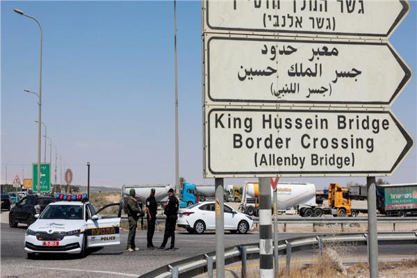 قوات الاحتلال فى موقع الحادث