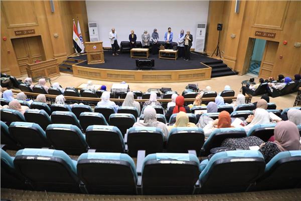  إنطلاق برنامج تدريب المعلمين بمدارس التمريض