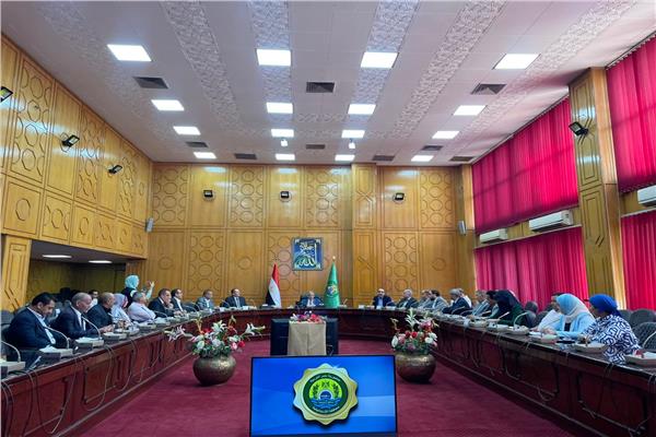  اللواء طيار أكرم محمد جلال محافظ الإسماعيلية