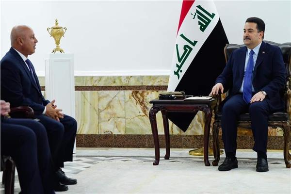  رئيس مجلس الوزراء العراقي ووزير الصناعة والنقل المصري