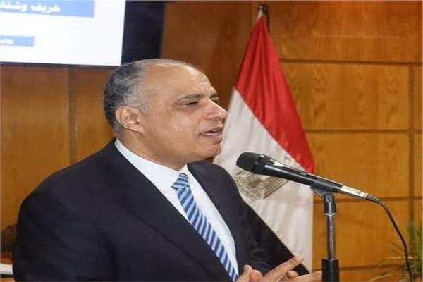  الدكتور علاء عزوز رئيس قطاع الإرشاد الزراعي