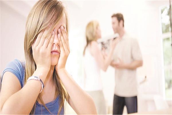 التفكك الأسرى يصيب الأطفال بالاضطرابات النفسية