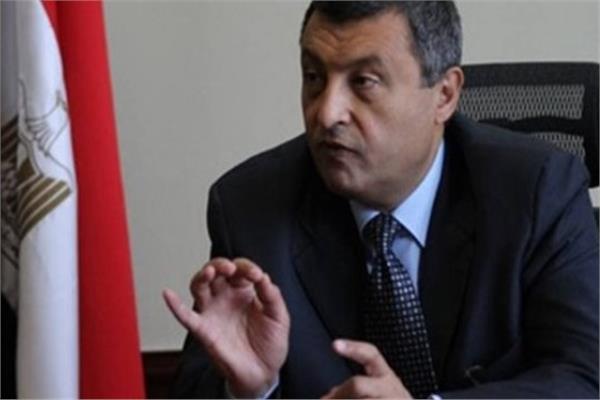 وزير البترول الأسبق