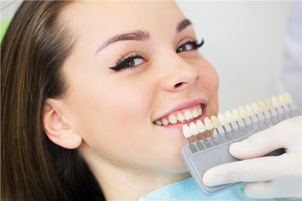 أحدث تقنيات تجميل الأسنان