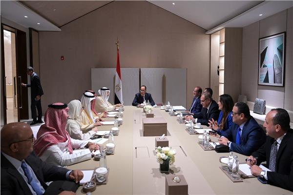 اجتماع د.مصطفى مدبولي رئيس الوزراء، بوزير الإستثمار السعودي