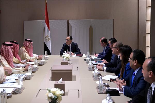 لقاء الدكتور مصطفى مدبولي، رئيس مجلس الوزراء بوزير التجارة السعودي