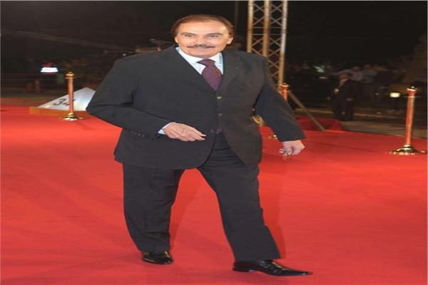 الفنان عزت العلايلي