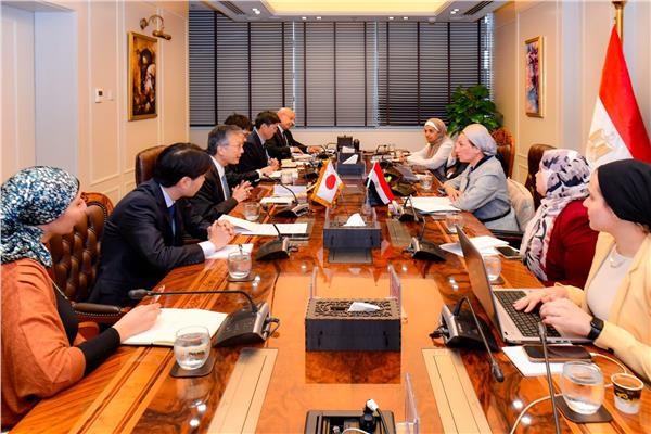  وزيرة البيئة تبحث مع السفير الياباني سبل  التعاون المشترك 