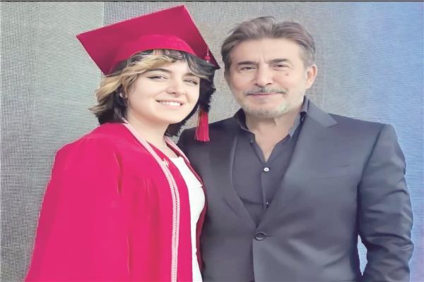 الفنان عابد فهد وأبنته