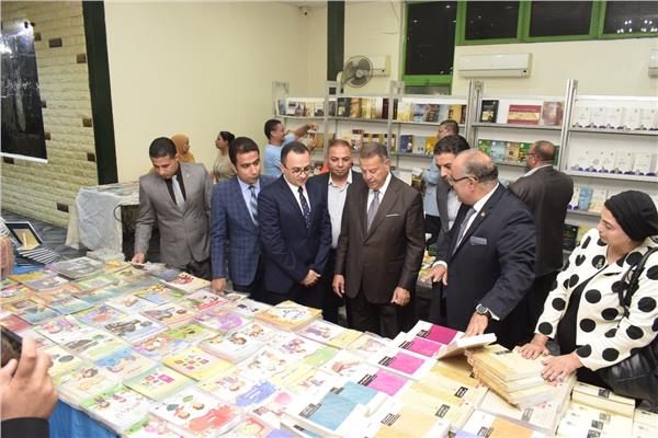 فعاليات الدورة الرابعة من معرض نادي قضاة المنيا للكتاب