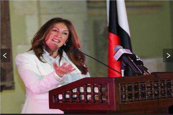 السفيرة الأمريكية بالقاهرة هيرو مصطفى غارغ  
