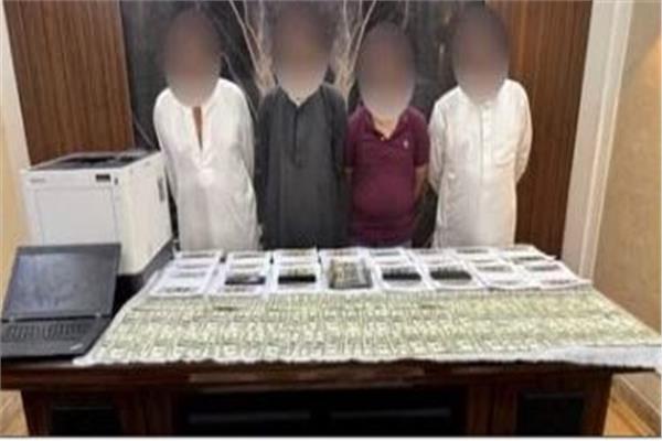 المتهمين