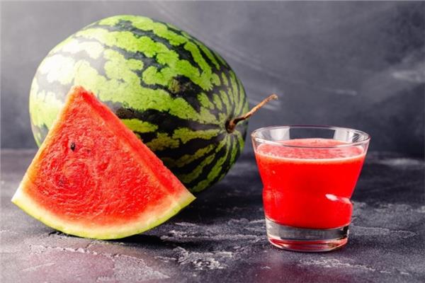 عصير البطيخ المثلج