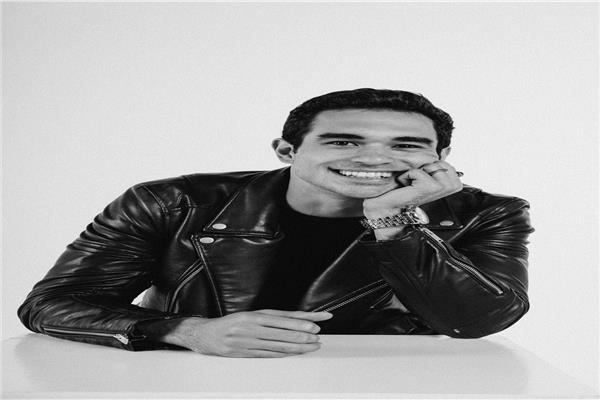 الفنان يوسف عمر
