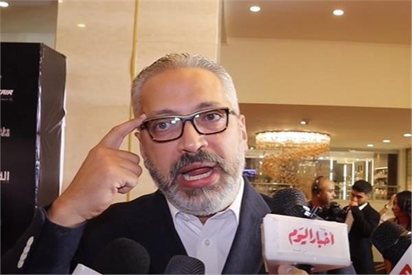 الإعلامي تامر أمين