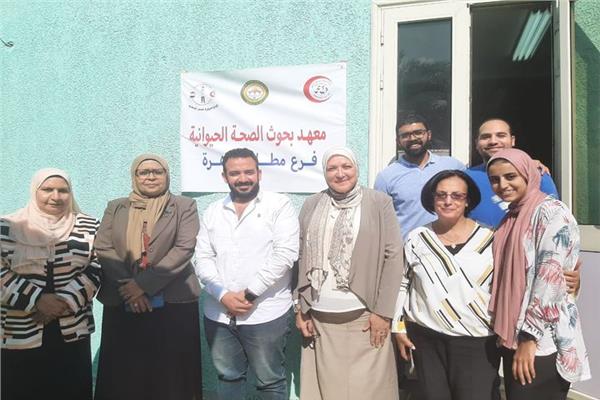 العاملون بمعهد بحوث الصحة الحيوانية