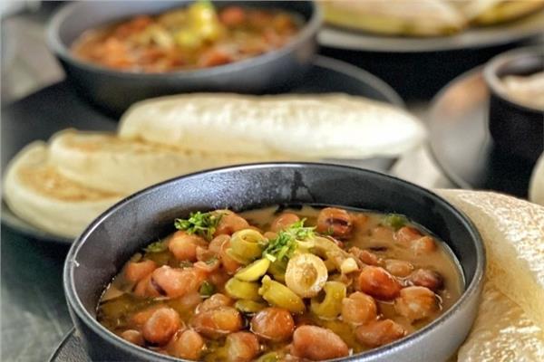فول بالزيت الحار 