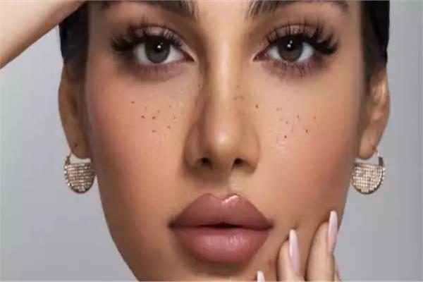 علاجات منزلية لرموش طويلة وكثيفة 