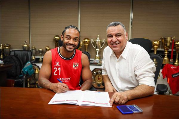 الأمريكي جون روبيرسون