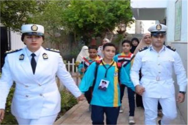 تقديم كافة أوجه الرعاية والدعم لأبناء وأسر الشهداء