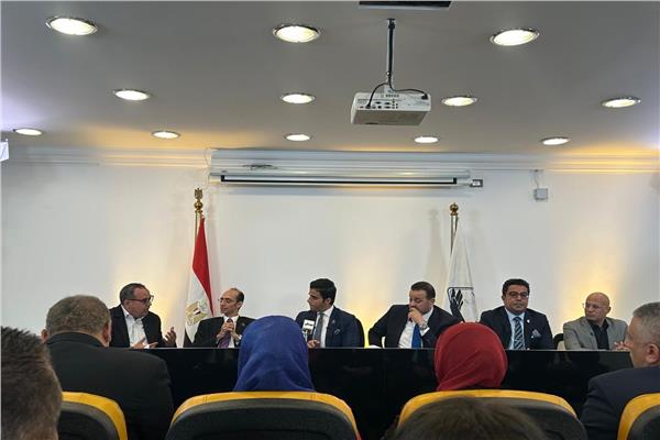 صالون تنسيقية شباب الأحزاب والسياسيين