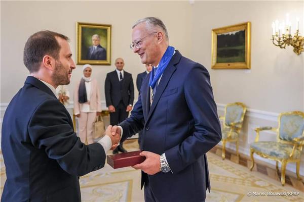 السفير حاتم تاج الدين