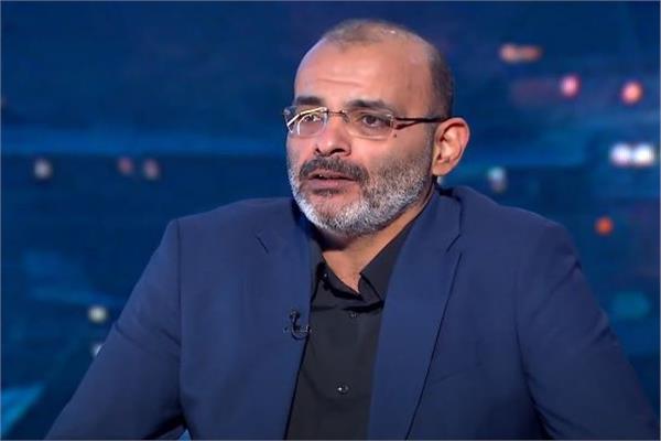 أيمن بهجت قمر