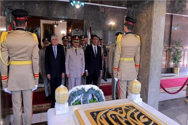وزير الدفاع يشارك في مراسم إحياء الذكرى السنوية للزعيم جمال عبد الناصر 