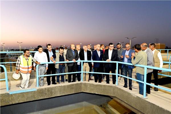 وزير الإسكان ومحافظ الأقصر