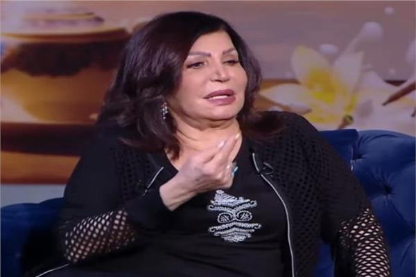 الفنانة نجوي فؤاد