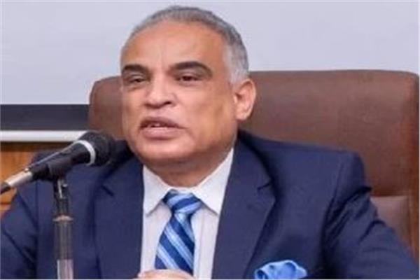 الدكتور محمد حسين القائم بأعمال جامعة طنطا