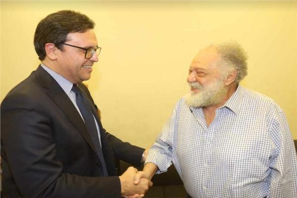 الدكتور أحمد فؤاد هَنو و الفنان يحيى الفخراني