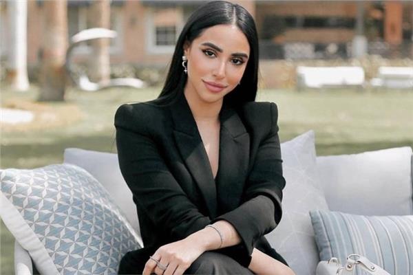 الفنانة آية سماحة 