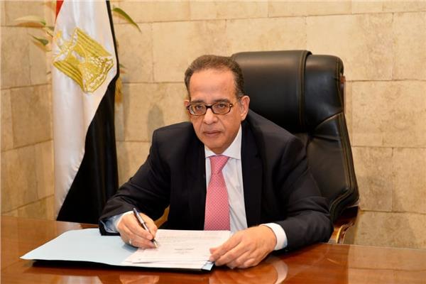 النائب طارق عبد العزيز رئيس الهيئة البرلمانية لحزب الوفد بمجلس الشيوخ